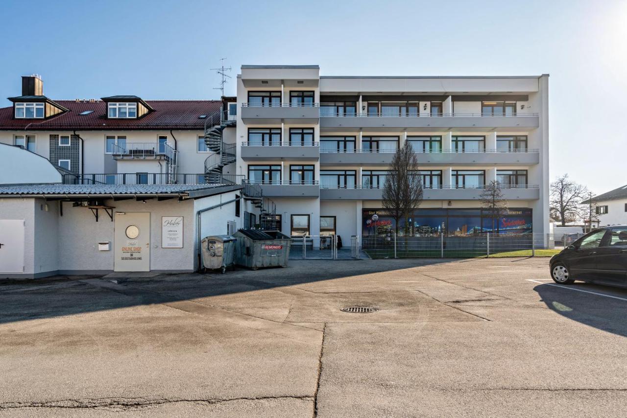 Apartment Huber Living Basic 304